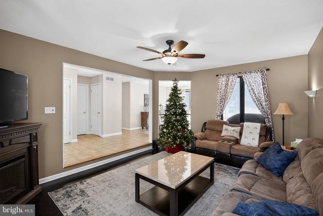 21 TIMBERLINE DR, Voorhees, NJ 08043