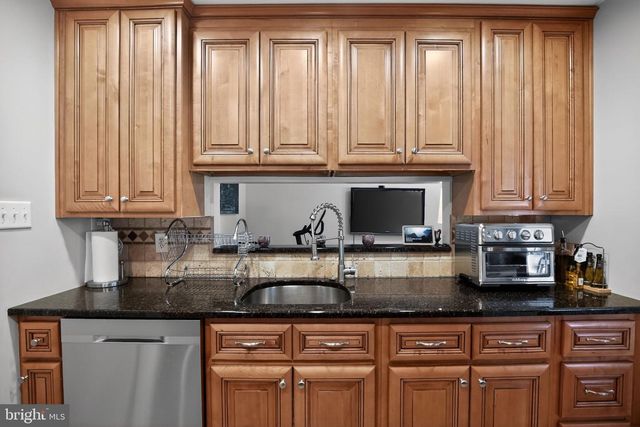 21 TIMBERLINE DR, Voorhees, NJ 08043