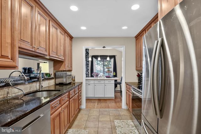 21 TIMBERLINE DR, Voorhees, NJ 08043