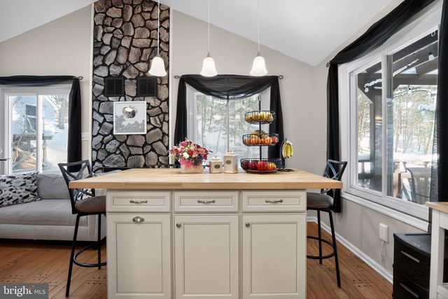 21 TIMBERLINE DR, Voorhees, NJ 08043