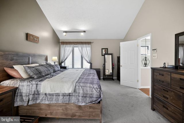 21 TIMBERLINE DR, Voorhees, NJ 08043