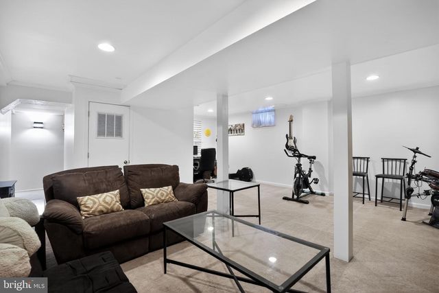 21 TIMBERLINE DR, Voorhees, NJ 08043