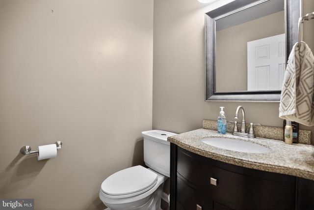 21 TIMBERLINE DR, Voorhees, NJ 08043