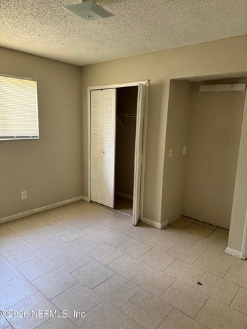 5147 WESTCHASE Court 1, Jacksonville, FL 32210