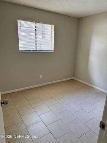 5147 WESTCHASE Court 1, Jacksonville, FL 32210
