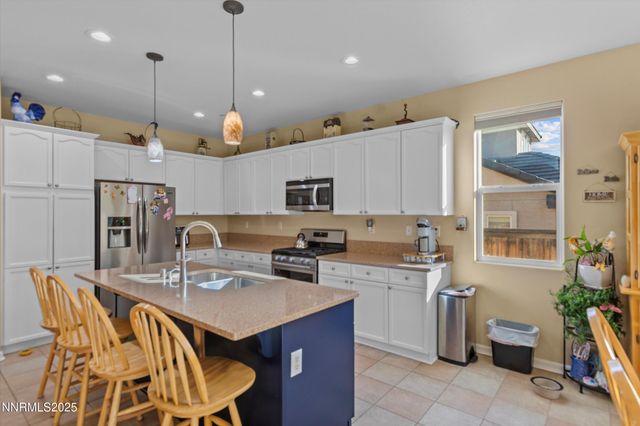 5227 Vista Heights Drive, Sparks, NV 89436