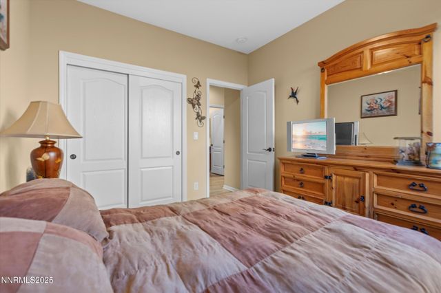 5227 Vista Heights Drive, Sparks, NV 89436