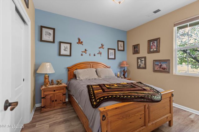 5227 Vista Heights Drive, Sparks, NV 89436