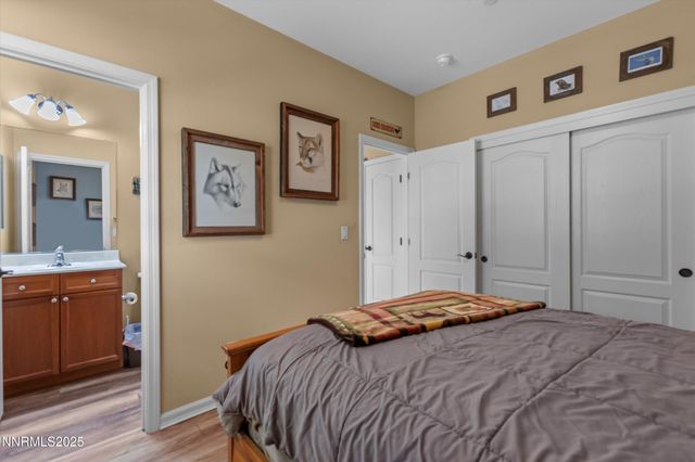 5227 Vista Heights Drive, Sparks, NV 89436