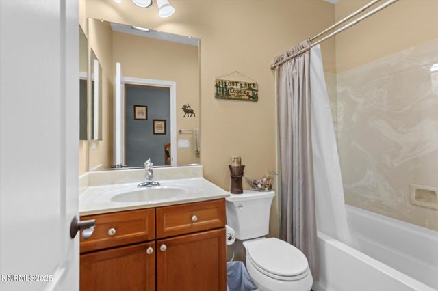 5227 Vista Heights Drive, Sparks, NV 89436