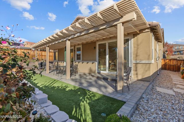 5227 Vista Heights Drive, Sparks, NV 89436