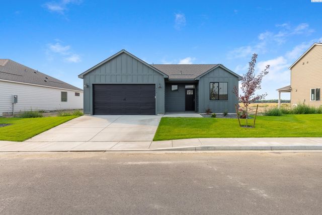 312 Amberly Ave, Grandview, WA 98930