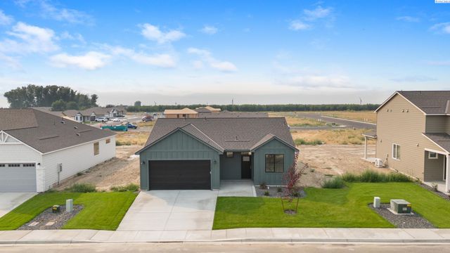 312 Amberly Ave, Grandview, WA 98930