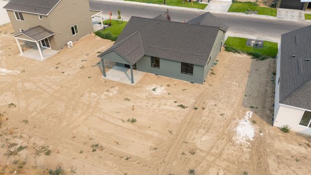 312 Amberly Ave, Grandview, WA 98930