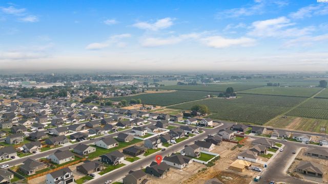 312 Amberly Ave, Grandview, WA 98930