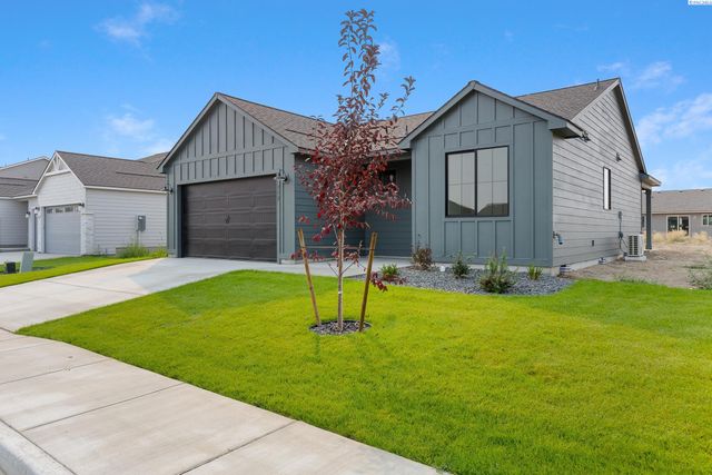 312 Amberly Ave, Grandview, WA 98930
