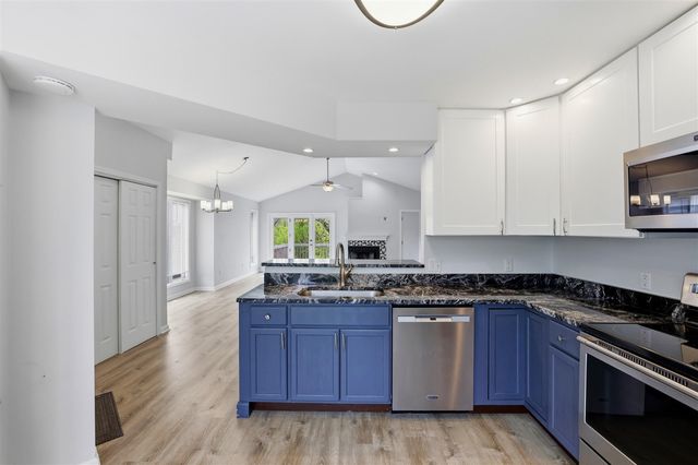 3229 Woodberry Drive, Grand Rapids, MI 49512