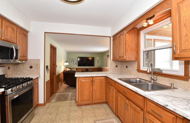 1838 Fancher ROAD, Mount Pleasant, WI 53406