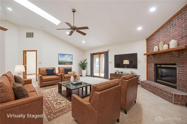 827 Shaney Lane, Brookville, OH 45309