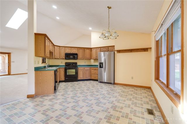 827 Shaney Lane, Brookville, OH 45309