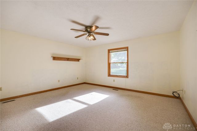 827 Shaney Lane, Brookville, OH 45309