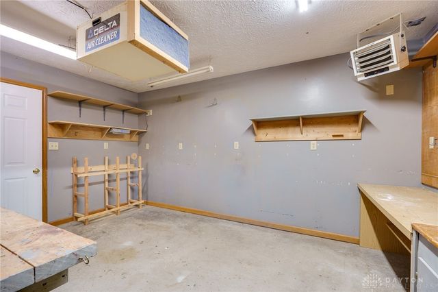 827 Shaney Lane, Brookville, OH 45309