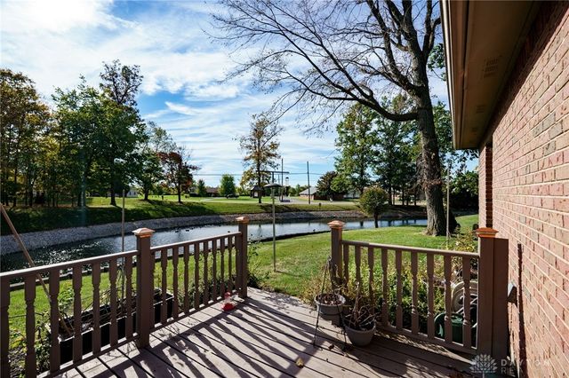 827 Shaney Lane, Brookville, OH 45309