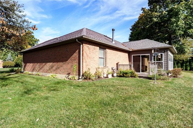 827 Shaney Lane, Brookville, OH 45309