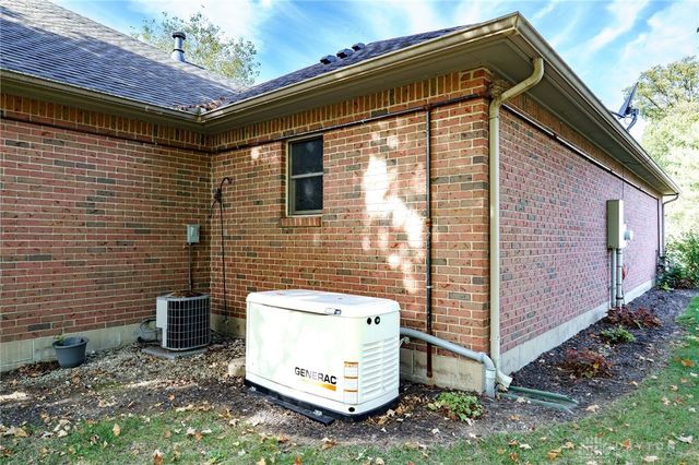 827 Shaney Lane, Brookville, OH 45309