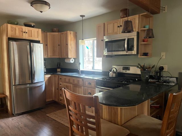 17360 Wyatt Earp Rd, Nevada City, CA 95959