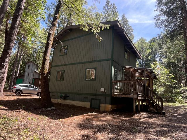 17360 Wyatt Earp Rd, Nevada City, CA 95959