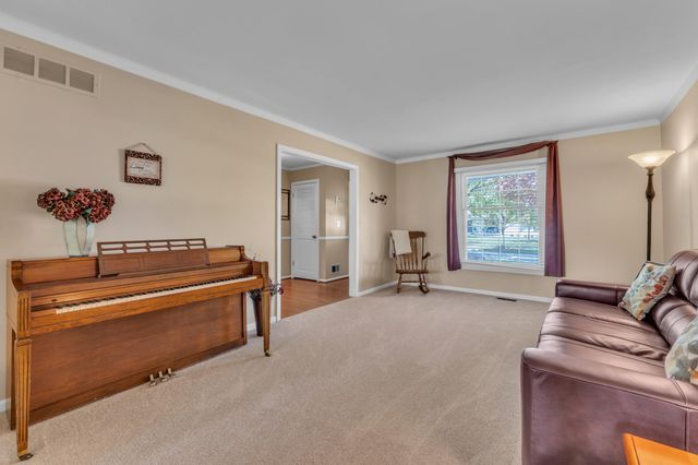 11201 Academy Court, Plymouth Charter Twp, MI 48170