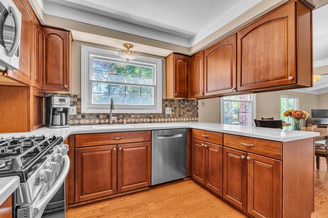 11201 Academy Court, Plymouth Charter Twp, MI 48170