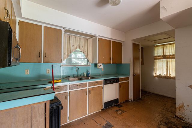 3131 Greg Lane, Tyler, TX 75701