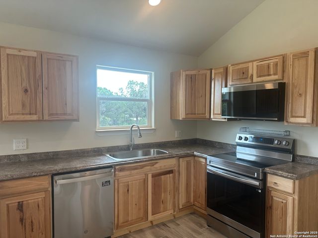 380 Brushy Creek, Bandera, TX 78003