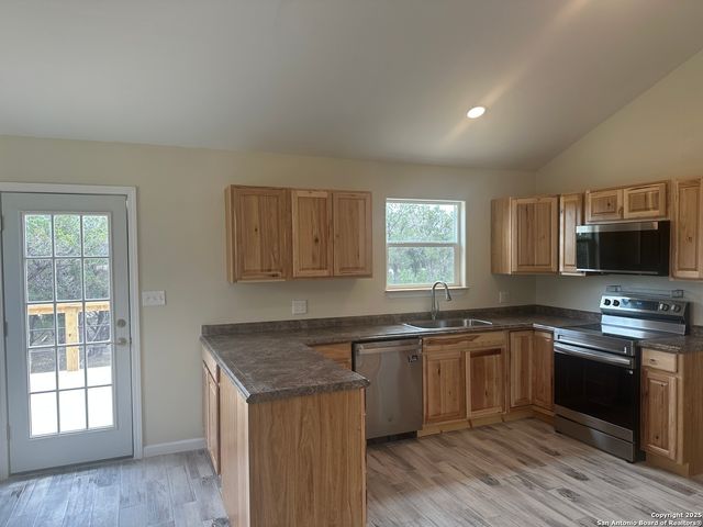 380 Brushy Creek, Bandera, TX 78003