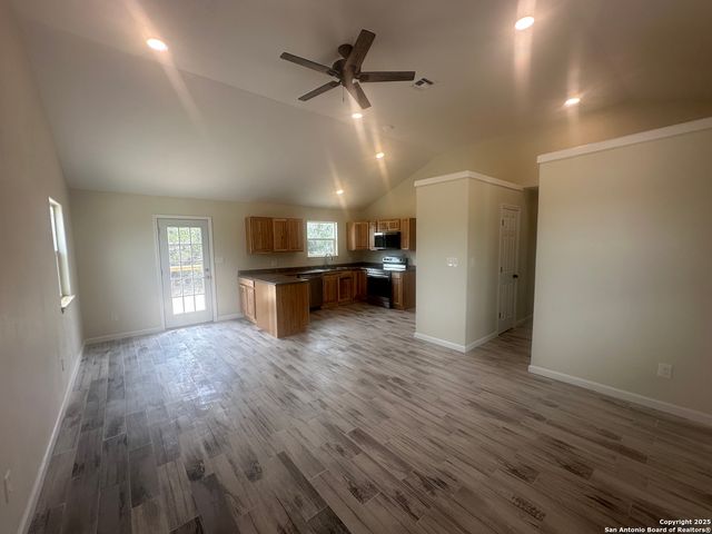 380 Brushy Creek, Bandera, TX 78003