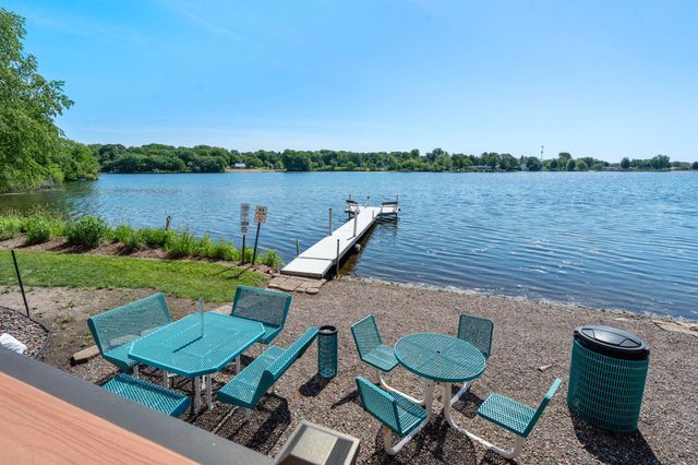 329 Geneva Avenue N 204, Oakdale, MN 55128