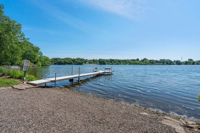 329 Geneva Avenue N 204, Oakdale, MN 55128