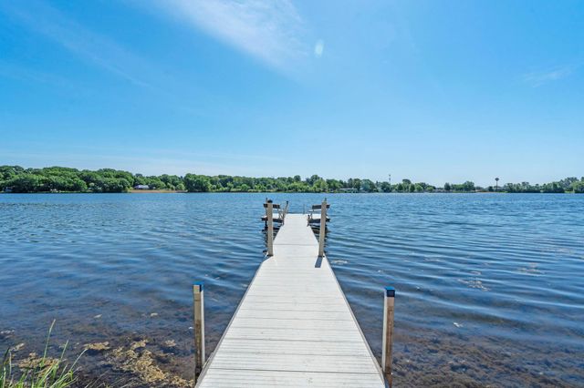 329 Geneva Avenue N 204, Oakdale, MN 55128