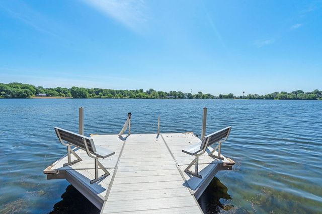 329 Geneva Avenue N 204, Oakdale, MN 55128