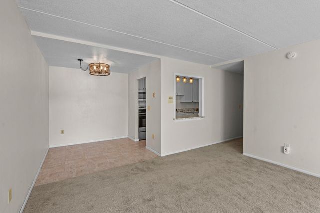 329 Geneva Avenue N 204, Oakdale, MN 55128