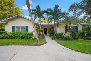 24/22 Via Lucindia Drive, Sewalls Point, FL 34996