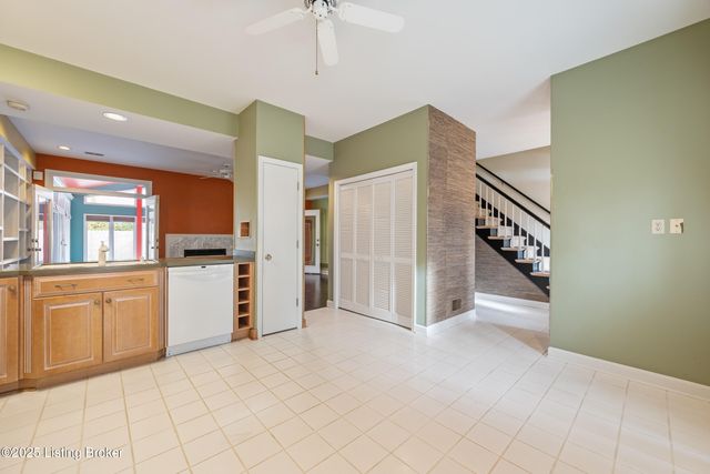 4005 Brownsboro Rd, Louisville, KY 40207