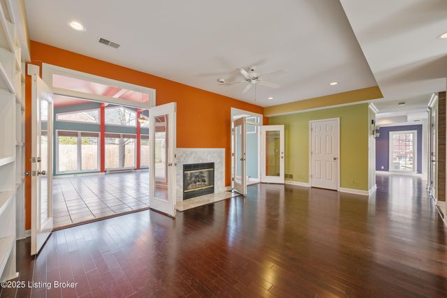 4005 Brownsboro Rd, Louisville, KY 40207