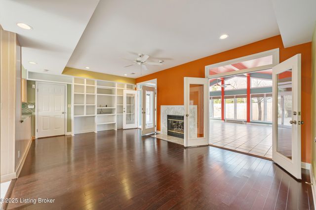 4005 Brownsboro Rd, Louisville, KY 40207