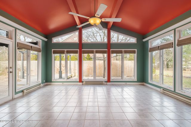 4005 Brownsboro Rd, Louisville, KY 40207