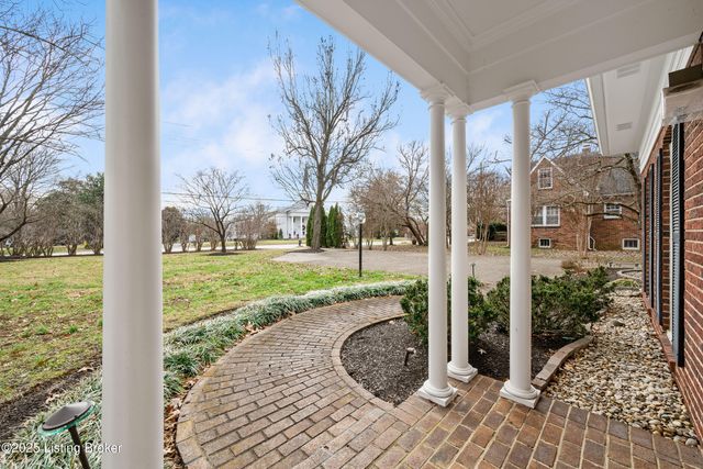 4005 Brownsboro Rd, Louisville, KY 40207