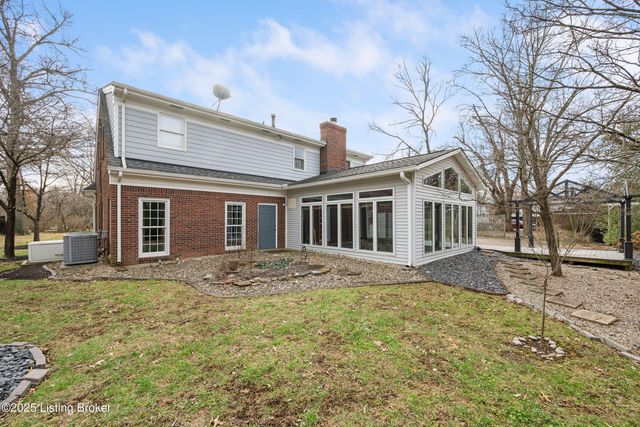 4005 Brownsboro Rd, Louisville, KY 40207