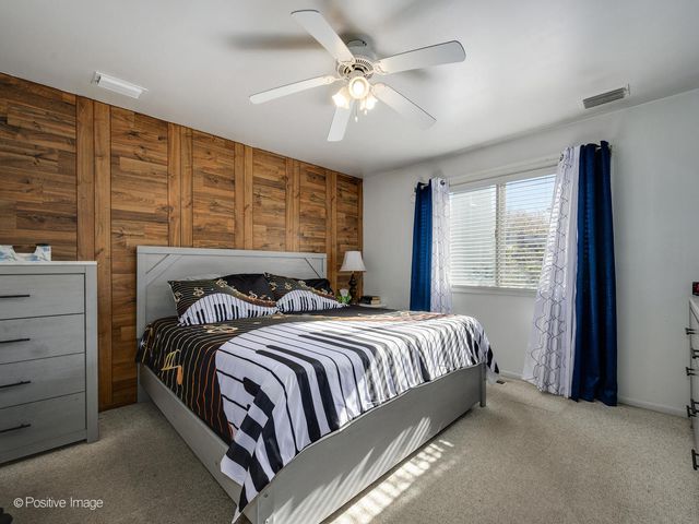 5943 Woodgate Drive, Matteson, IL 60443